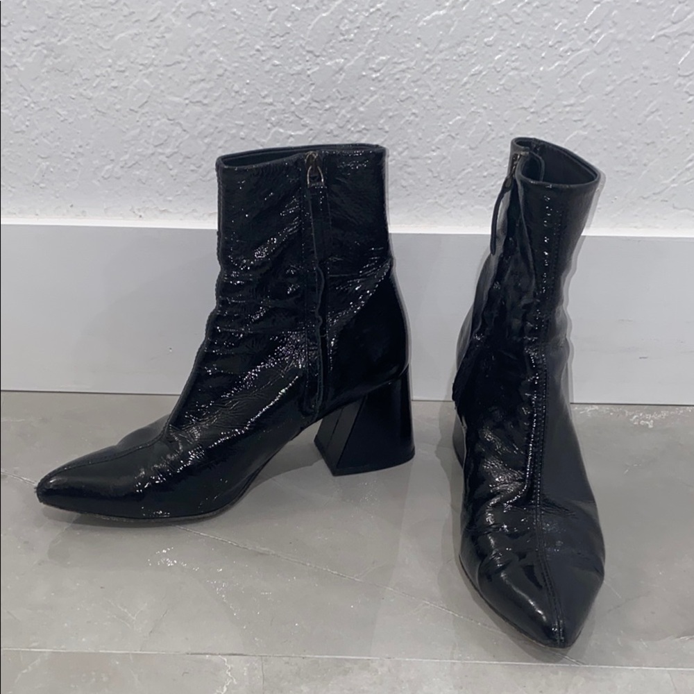 Thursday Elegant Black Ankle Boots